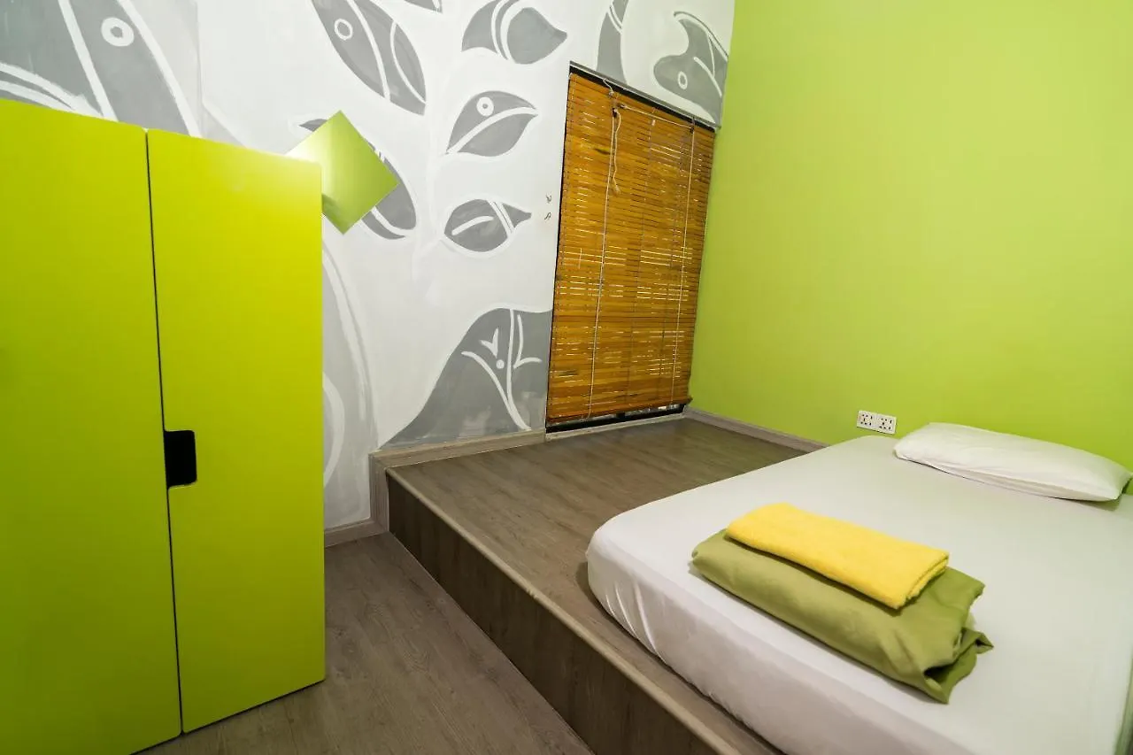 Pods The Backpackers Home & Cafe, Kuala Lumpur Hostel